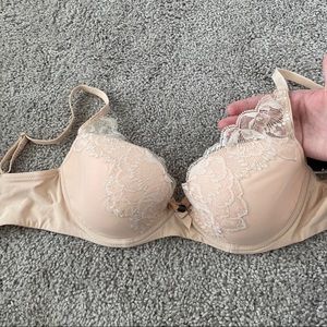 Floral Lace Chantelle Bra